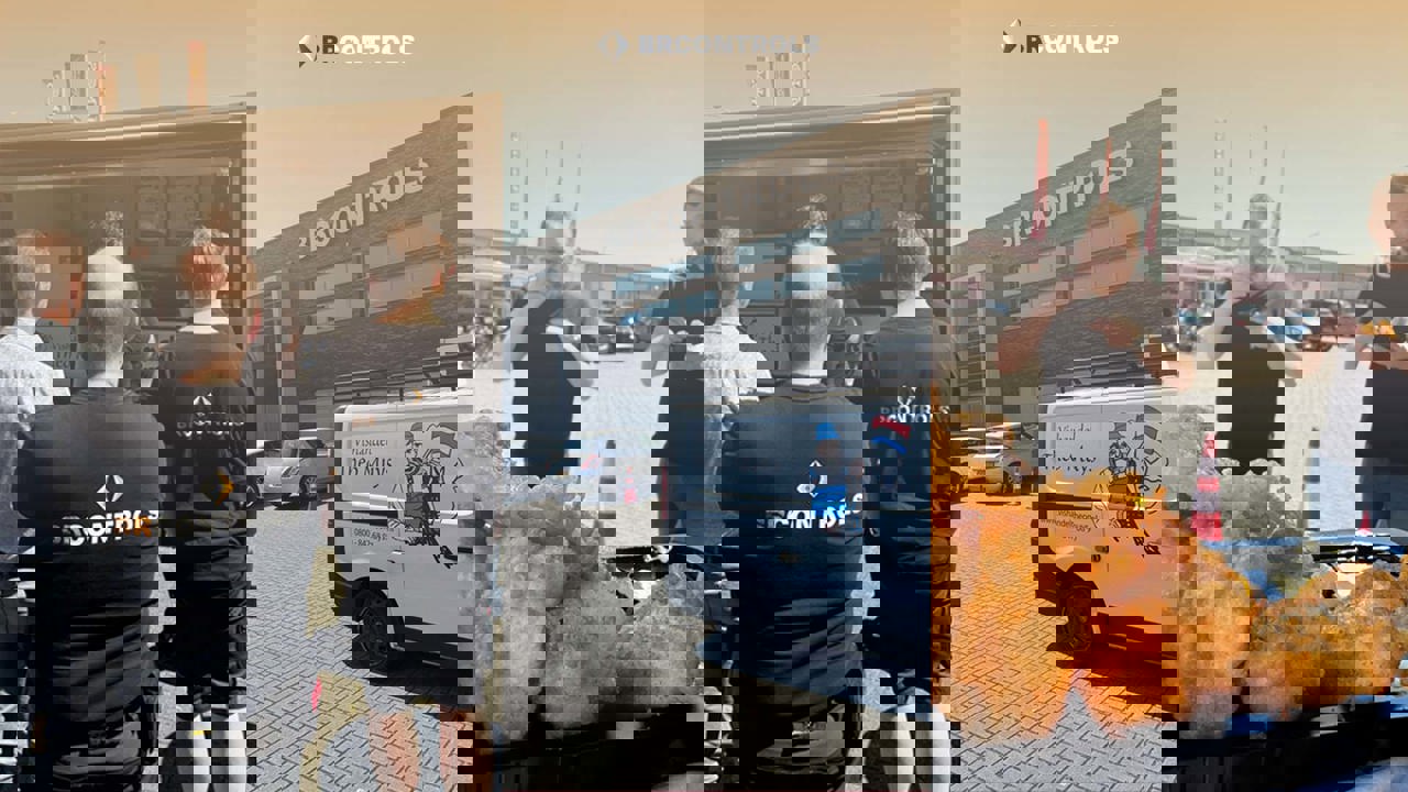 Het kantoor van BRControls met een viskraam